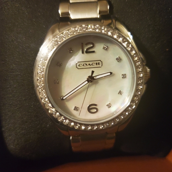 Women's Coach Watch - Picture 1 of 3